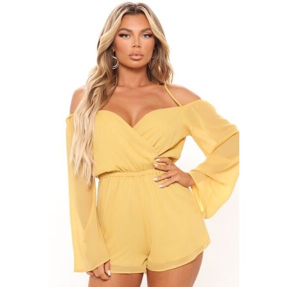 NWT Fashion Nova Women's Sweet Days Romper in Mustard. Size XL. Off-the Shoulder - Picture 1 of 10